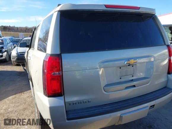 ✅ 2017 Chevrolet Tahoe LT • VIN: 1GNSCBKC5HR363668 • Lot: 41057398. Listed on IAAI with 125,944 mi. Free auction sales archive from the USA and detailed vehicle history report at DreamBid. Image 3.