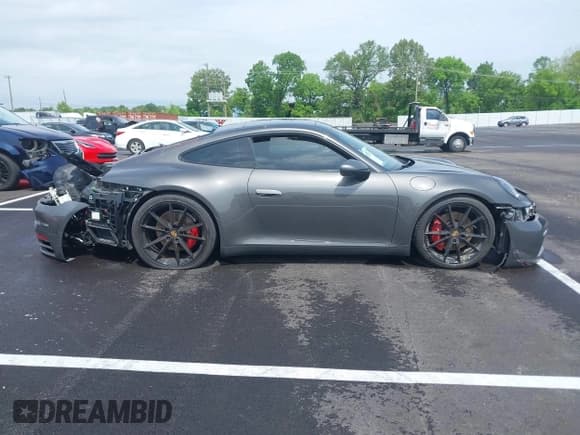 ✅ 2020 Porsche 911 Carrera S • VIN: WP0AB2A92LS229313 • Lot: 42136017. Wystawiony na IAAI z przebiegiem 25 799 mil. Bezpłatny archiwum sprzedaży aukcyjnych z USA i szczegółowy raport historii pojazdu na DreamBid. Zdjęcie 14.