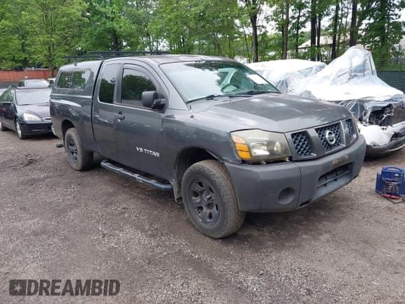 ✅ 2007 Nissan Titan LE • VIN: 1N6BA06A57N239737 • Lot: 42222533. Listed on IAAI with 183,336 mi. Free auction sales archive from the USA and detailed vehicle history report at DreamBid. Image 1.