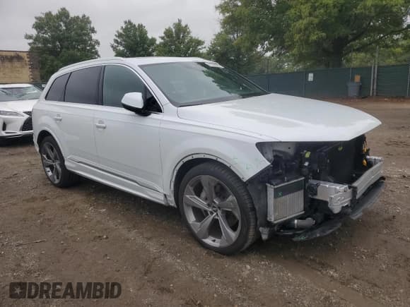 ✅ 2020 Audi Q7 Prestige • VIN: WA1VXAF79LD008309 • Lot: 81399905. Listed on Copart with 49,091 mi. Free auction sales archive from the USA and detailed vehicle history report at DreamBid. Image 4.
