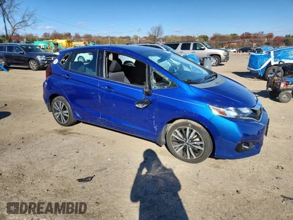 ✅ 2019 Honda Fit EX • VIN: 3HGGK5H88KM748996 • Lot: 92603115. Listed on Copart with 58,098 mi. Free auction sales archive from the USA and detailed vehicle history report at DreamBid. Image 4.