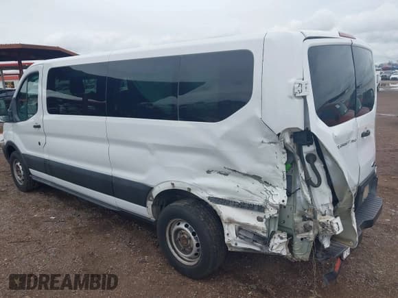 ✅ 2019 Ford Transit XL • VIN: 1FBZX2ZG4KKA12324 • Lot: 43743401. Wystawiony na IAAI z przebiegiem 149 280 mil. Bezpłatny archiwum sprzedaży aukcyjnych z USA i szczegółowy raport historii pojazdu na DreamBid. Zdjęcie 3.