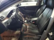 ✅ 2010 Volkswagen Passat • VIN: WVWJK9AN4AE096359 • Lot: 50740075. Wystawiony na Copart z przebiegiem 196 126 mil. Bezpłatny archiwum sprzedaży aukcyjnych z USA i szczegółowy raport historii pojazdu na DreamBid. Zdjęcie 7.