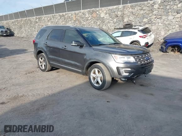 ✅ 2017 Ford Explorer XLT • VIN: 1FM5K8D86HGD43053 • Lot: 41637631. Wystawiony na IAAI z przebiegiem 72 449 mil. Bezpłatny archiwum sprzedaży aukcyjnych z USA i szczegółowy raport historii pojazdu na DreamBid. Zdjęcie 1.