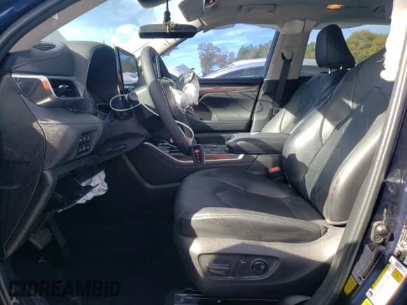 ✅ 2022 Toyota Highlander Hybrid Platinum • VIN: 5TDEBRCH7NS084571 • Lot: 91357775. Listed on Copart with 56,067 mi. Free auction sales archive from the USA and detailed vehicle history report at DreamBid. Image 7.