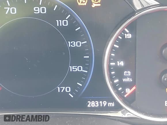 ✅ 2022 GMC Acadia Denali • VIN: 1GKKNXL48NZ147238 • Lot: 42505937. Listed on IAAI with 28,319 mi. Free auction sales archive from the USA and detailed vehicle history report at DreamBid. Image 15.