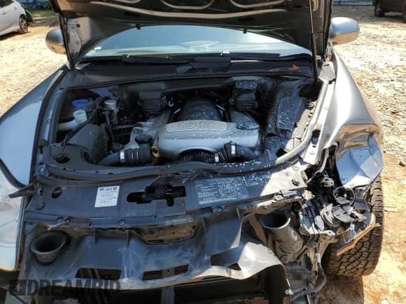 ✅ 2006 Porsche Cayenne Turbo • VIN: WP1AC29PX6LA91341 • Lot: 65897795. Listed on Copart with 117,318 mi. Free auction sales archive from the USA and detailed vehicle history report at DreamBid. Image 12.