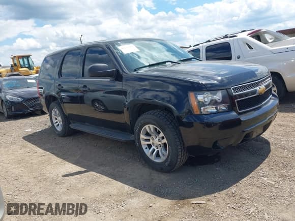 ✅ 2012 Chevrolet Tahoe Commercial • VIN: 1GNLC2E02CR239906 • Lot: 42238204. Wystawiony na IAAI z przebiegiem 150 089 mil. Bezpłatny archiwum sprzedaży aukcyjnych z USA i szczegółowy raport historii pojazdu na DreamBid. Zdjęcie 1.