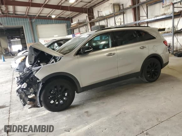 ✅ 2019 Kia Sorento S • VIN: 5XYPG4A59KG610407 • Лот: 80353605. Опубликован ранее на Copart с пробегом 135 830 миль. Бесплатный доступ к архиву аукционных продаж из США и подробный отчёт об истории автомобиля на DreamBid. Изображение 1.