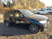 ✅ 2013 BMW X5 M • VIN: 5YMGY0C55DLL15645 • Lot: 40809601. Wystawiony na IAAI z przebiegiem 67 956 mil. Bezpłatny archiwum sprzedaży aukcyjnych z USA i szczegółowy raport historii pojazdu na DreamBid. Zdjęcie 13.