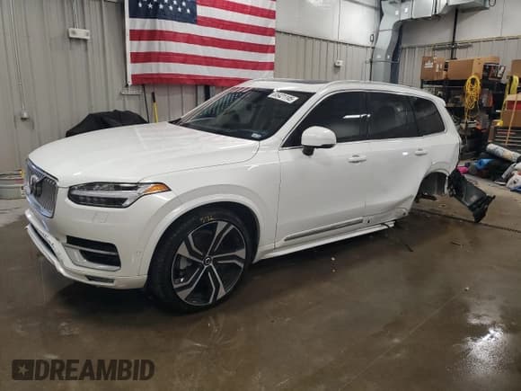 ✅ 2024 Volvo XC90 Ultimate Bright Theme • VIN: YV4062PF9R1234484 • Lot: 65421145. Wystawiony na Copart z przebiegiem 13 799 mil. Bezpłatny archiwum sprzedaży aukcyjnych z USA i szczegółowy raport historii pojazdu na DreamBid. Zdjęcie 1.