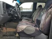 ✅ 2003 Chevrolet Silverado 1500 LS • VIN: 1GCEK19T63E338402 • Лот: 81729944. Опубликован ранее на Copart с пробегом 122 946 миль. Бесплатный доступ к архиву аукционных продаж из США и подробный отчёт об истории автомобиля на DreamBid. Изображение 7.