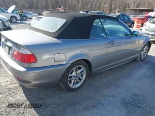 ✅ 2004 BMW 3 Series 325Ci • VIN: WBABW33414PL28805 • Lot: 43694990. Wystawiony na IAAI z przebiegiem 60 945 mil. Bezpłatny archiwum sprzedaży aukcyjnych z USA i szczegółowy raport historii pojazdu na DreamBid. Zdjęcie 4.