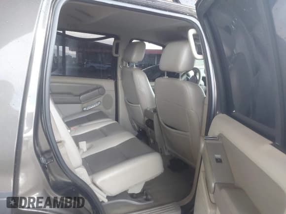 ✅ 2007 Ford Explorer XLT • VIN: 1FMEU73E57UA34265 • Lot: 43694130. Listed on IAAI with 169,026 mi. Free auction sales archive from the USA and detailed vehicle history report at DreamBid. Image 8.