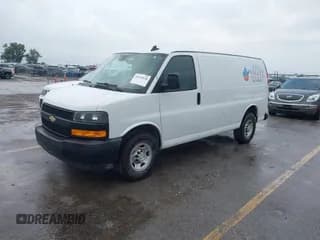 ✅ 2019 Chevrolet Express Cargo • VIN: 1GCWGAFP0K1187513 • Лот: 43125628. Опубликован ранее на IAAI с пробегом 85 336 миль. Бесплатный доступ к архиву аукционных продаж из США и подробный отчёт об истории автомобиля на DreamBid. Изображение 2.