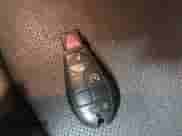 2010 Dodge 1500 Sport z VIN 1D7RV1CT3AS122917, wystawiony jako IAAI lot #41193554 z przebiegiem 109 827 mil mil oraz . Historia ofert i sprzedaży dostępna na DreamBid. Obrazek 11.