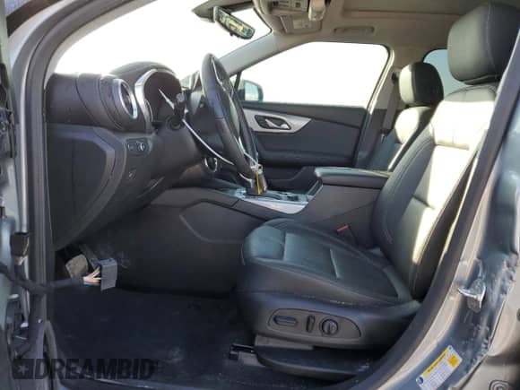 2024 Chevrolet Blazer LT z VIN 3GNKBJR4XRS197920, wystawiony jako Copart lot #43020995 z przebiegiem 19 581 mil mil oraz Szkoda całkowita • Salvage title. Historia ofert i sprzedaży dostępna na DreamBid. Obrazek 7.