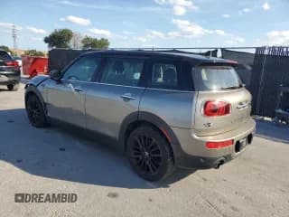 ✅ 2017 MINI Clubman Cooper • VIN: WMWLN5C36H2E33145 • Lot: 89855455. Wystawiony na Copart z przebiegiem 80 203 mil. Bezpłatny archiwum sprzedaży aukcyjnych z USA i szczegółowy raport historii pojazdu na DreamBid. Zdjęcie 2.