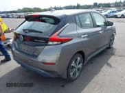 ✅ 2021 Nissan LEAF SV • VIN: 1N4AZ1CV5MC556404 • Лот: 43155071. Опубликован ранее на IAAI с пробегом 78 943 миль. Бесплатный доступ к архиву аукционных продаж из США и подробный отчёт об истории автомобиля на DreamBid. Изображение 4.