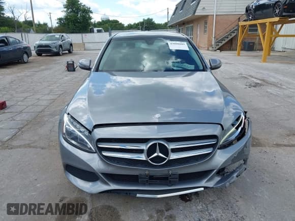 ✅ 2016 Mercedes-Benz C 300 • VIN: 55SWF4KB2GU110802 • Лот: 43080809. Опубликован ранее на IAAI с пробегом 128 584 миль. Бесплатный доступ к архиву аукционных продаж из США и подробный отчёт об истории автомобиля на DreamBid. Изображение 12.