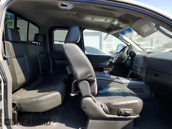✅ 2006 Nissan Titan SE • VIN: 1N6AA06A66N564374 • Лот: 71579294. Опубликован ранее на Copart с пробегом 251 287 миль. Бесплатный доступ к архиву аукционных продаж из США и подробный отчёт об истории автомобиля на DreamBid. Изображение 10.