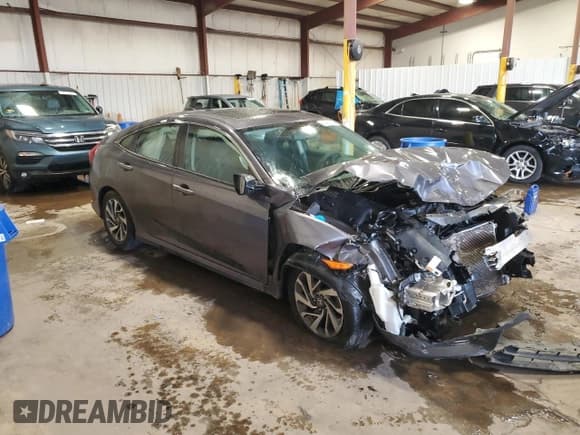 ✅ 2017 Honda Civic EX • VIN: 2HGFC2F7XHH530244 • Лот: 92415955. Опубликован ранее на Copart с пробегом Не указан. Бесплатный доступ к архиву аукционных продаж из США и подробный отчёт об истории автомобиля на DreamBid. Изображение 4.