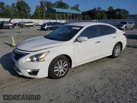 ✅ 2015 Nissan Altima 2.5 • VIN: 1N4AL3AP1FC459799 • Лот: 81291975. Опубликован ранее на Copart с пробегом 130 735 миль. Бесплатный доступ к архиву аукционных продаж из США и подробный отчёт об истории автомобиля на DreamBid. Изображение 1.