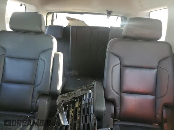 ✅ 2020 Chevrolet Tahoe LT • VIN: 1GNSCBKCXLR286661 • Лот: 91033285. Опубликован ранее на Copart с пробегом 121 960 миль. Бесплатный доступ к архиву аукционных продаж из США и подробный отчёт об истории автомобиля на DreamBid. Изображение 10.