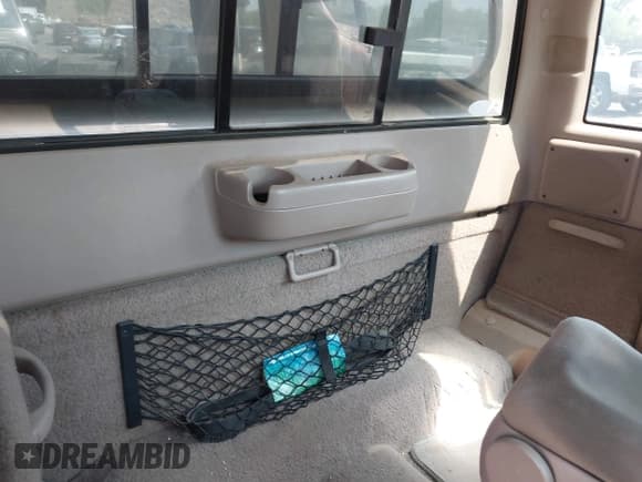 ✅ 1998 Ford Ranger XL • VIN: 1FTYR14X3WPB31042 • Лот: 42920006. Опубликован ранее на IAAI с пробегом 198 348 миль. Бесплатный доступ к архиву аукционных продаж из США и подробный отчёт об истории автомобиля на DreamBid. Изображение 8.