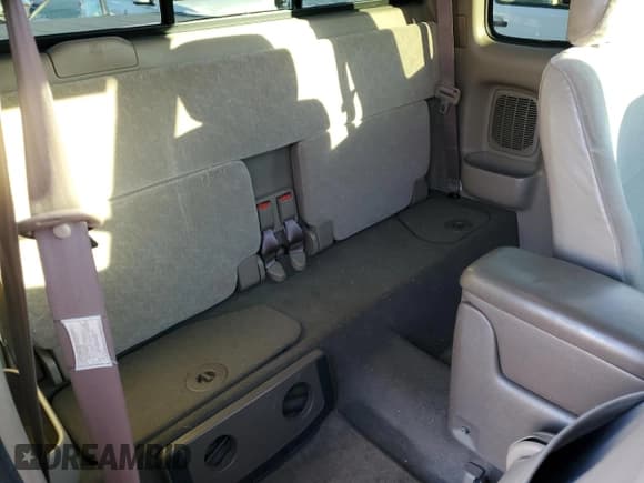 ✅ 2001 Toyota Tacoma • VIN: 5TEWN72N01Z726049 • Lot: 92405665. Wystawiony na Copart z przebiegiem 226 005 mil. Bezpłatny archiwum sprzedaży aukcyjnych z USA i szczegółowy raport historii pojazdu na DreamBid. Zdjęcie 10.