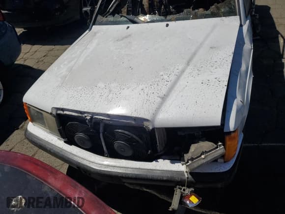 ✅ 1992 Mercedes-Benz 190 • VIN: WDBDA29DXNF994434 • Lot: 68086944. Listed on Copart with Not provided. Free auction sales archive from the USA and detailed vehicle history report at DreamBid. Image 11.