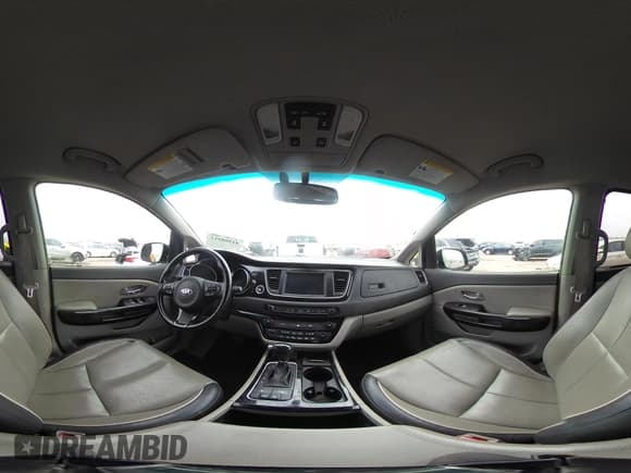 ✅ 2015 Kia Sedona EX • VIN: KNDMC5C10F6081596 • Lot: 41508912. Wystawiony na IAAI z przebiegiem 120 845 mil. Bezpłatny archiwum sprzedaży aukcyjnych z USA i szczegółowy raport historii pojazdu na DreamBid. Zdjęcie 18.