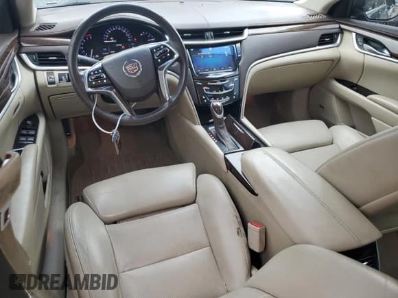 ✅ 2013 Cadillac XTS Luxury • VIN: 2G61R5S38D9196993 • Lot: 68119225. Wystawiony na Copart z przebiegiem 142 498 mil. Bezpłatny archiwum sprzedaży aukcyjnych z USA i szczegółowy raport historii pojazdu na DreamBid. Zdjęcie 8.