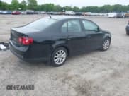 ✅ 2010 Volkswagen Jetta Limited Edition • VIN: 3VWRZ7AJ0AM105047 • Lot: 42462140. Listed on IAAI with 199,668 mi. Free auction sales archive from the USA and detailed vehicle history report at DreamBid. Image 4.