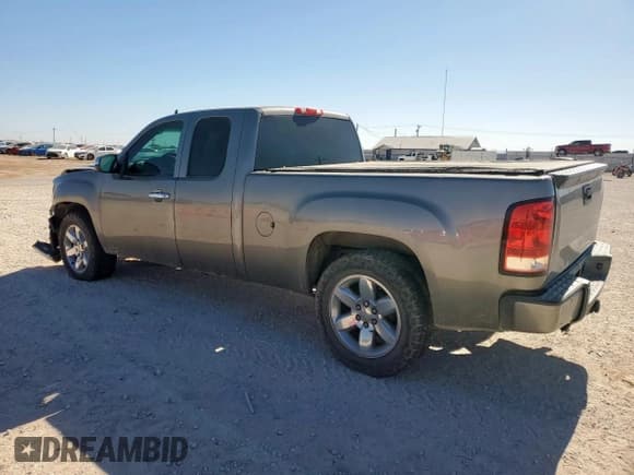 ✅ 2013 GMC Sierra 1500 SLE • VIN: 1GTR1VE05DZ352678 • Лот: 91937055. Опубликован ранее на Copart с пробегом 138 338 миль. Бесплатный доступ к архиву аукционных продаж из США и подробный отчёт об истории автомобиля на DreamBid. Изображение 2.