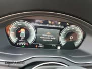 ✅ 2025 Audi Q5 S line Premium Plus • VIN: WA1E2AFY6S2025912 • Лот: 81230655. Опубликован ранее на Copart с пробегом 921 миль. Бесплатный доступ к архиву аукционных продаж из США и подробный отчёт об истории автомобиля на DreamBid. Изображение 9.