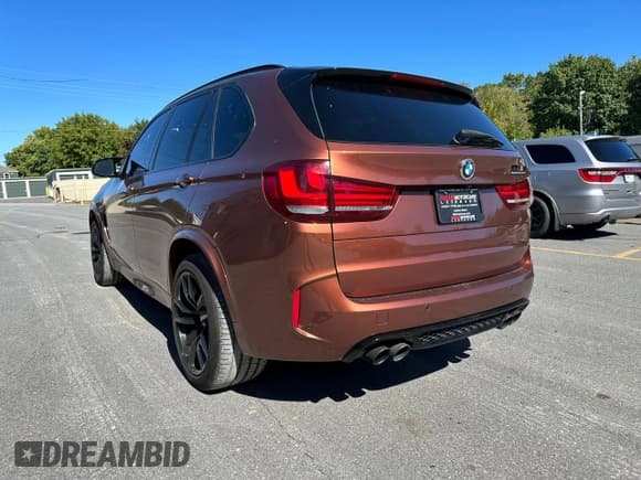 ✅ 2016 BMW X5 M • VIN: 5YMKT6C50G0R78171 • Lot: 73812864. Wystawiony na Copart z przebiegiem 94 712 mil. Bezpłatny archiwum sprzedaży aukcyjnych z USA i szczegółowy raport historii pojazdu na DreamBid. Zdjęcie 2.