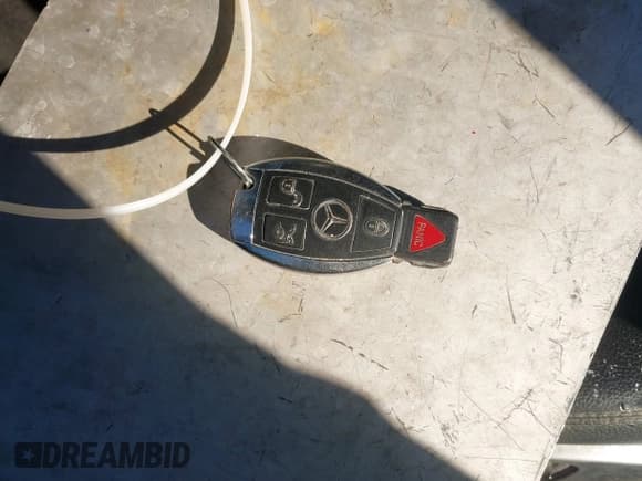 ✅ 2007 Mercedes-Benz R 3.5L • VIN: 4JGCB65E67A042493 • Lot: 43843820. Listed on IAAI with Not provided. Free auction sales archive from the USA and detailed vehicle history report at DreamBid. Image 11.