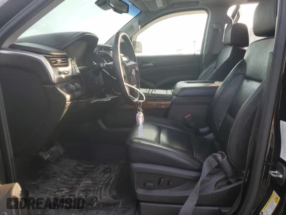 ✅ 2017 Chevrolet Suburban Premier • VIN: 1GNSKJKC9HR120667 • Lot: 41783804. Wystawiony na Copart z przebiegiem 159 103 mil. Bezpłatny archiwum sprzedaży aukcyjnych z USA i szczegółowy raport historii pojazdu na DreamBid. Zdjęcie 7.