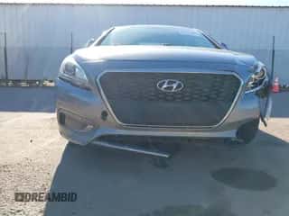 2017 Hyundai Sonata SE z VIN KMHE24L36HA066728, wystawiony jako IAAI lot #43273188 z przebiegiem 94 376 mil mil oraz . Historia ofert i sprzedaży dostępna na DreamBid. Obrazek 6.