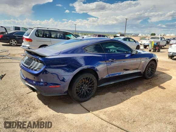 ✅ 2019 Ford Mustang GT • VIN: 1FA6P8CF5K5118819 • Lot: 71890585. Listed on Copart with 105,037 mi. Free auction sales archive from the USA and detailed vehicle history report at DreamBid. Image 3.