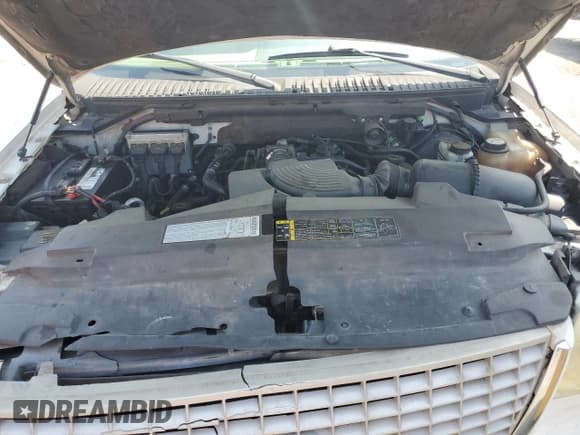 ✅ 2003 Ford Expedition Eddie Bauer • VIN: 1FMFU17L83LA96334 • Lot: 58755595. Listed on Copart with 200,554 mi. Free auction sales archive from the USA and detailed vehicle history report at DreamBid. Image 12.