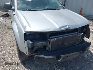 ✅ 2005 Saturn VUE • VIN: 5GZCZ33D55S846847 • Lot: 42439919. Wystawiony na IAAI z przebiegiem Nie podano. Bezpłatny archiwum sprzedaży aukcyjnych z USA i szczegółowy raport historii pojazdu na DreamBid. Zdjęcie 6.