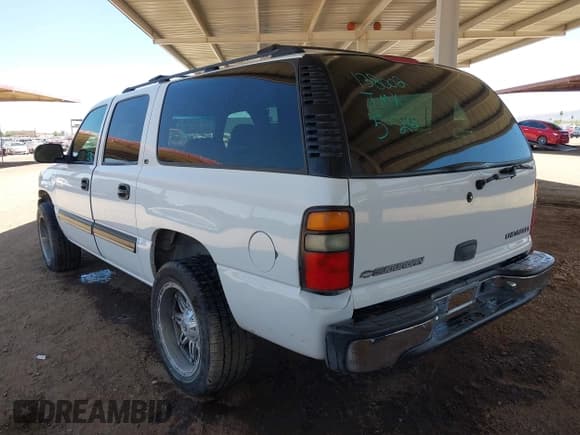 ✅ 2001 Chevrolet Suburban LS • VIN: 3GNEC16T01G138002 • Лот: 42317851. Опубликован ранее на IAAI с пробегом 226 769 миль. Бесплатный доступ к архиву аукционных продаж из США и подробный отчёт об истории автомобиля на DreamBid. Изображение 3.