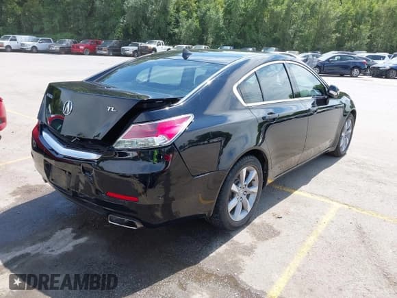 ✅ 2012 Acura TL Auto • VIN: 19UUA8F24CA006146 • Lot: 43042533. Listed on IAAI with 138,254 mi. Free auction sales archive from the USA and detailed vehicle history report at DreamBid. Image 4.