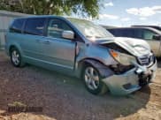 ✅ 2010 Volkswagen Routan SE • VIN: 2V4RW3D12AR174238 • Lot: 67325685. Listed on Copart with 102,362 mi. Free auction sales archive from the USA and detailed vehicle history report at DreamBid. Image 4.