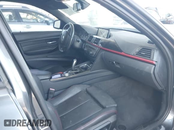 ✅ 2014 BMW 3 Series 328d • VIN: WBA3D3C52EK154020 • Лот: 42454115. Опубликован ранее на IAAI с пробегом 90 173 миль. Бесплатный доступ к архиву аукционных продаж из США и подробный отчёт об истории автомобиля на DreamBid. Изображение 5.