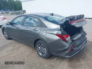 ✅ 2024 Hyundai Elantra SEL • VIN: KMHLM4DG2RU733295 • Лот: 42524663. Размещён на IAAI с пробегом 17 550 миль миль. Получите бесплатный доступ к архиву аукционных продаж из США и посмотрите подробный отчёт об истории автомобиля на DreamBid. Изображение 3.