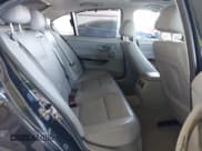 ✅ 2011 BMW 3 Series 328i xDrive • VIN: WBAPK5C52BA656871 • Lot: 41990593. Wystawiony na IAAI z przebiegiem 152 452 mil. Bezpłatny archiwum sprzedaży aukcyjnych z USA i szczegółowy raport historii pojazdu na DreamBid. Zdjęcie 8.