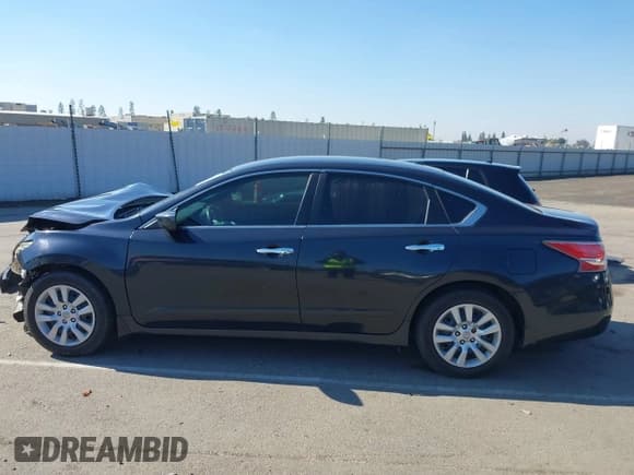 ✅ 2014 Nissan Altima S • VIN: 1N4AL3AP6EN331464 • Lot: 43471679. Wystawiony na IAAI z przebiegiem 247 115 mil. Bezpłatny archiwum sprzedaży aukcyjnych z USA i szczegółowy raport historii pojazdu na DreamBid. Zdjęcie 15.